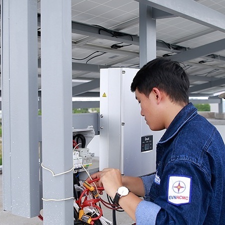 Thủ tục để lắp đồng hồ hai chiều (Công tơ hai chiều) hiện nay là gì?