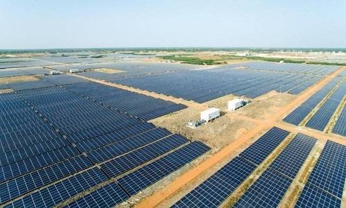 Làm nhà máy điện mặt trời